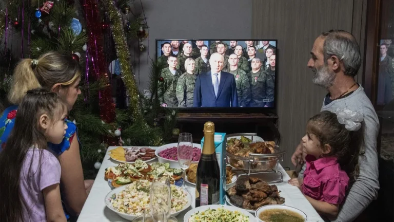 Поздравление с новым годом Путин: традиции, эволюция и послания президента России