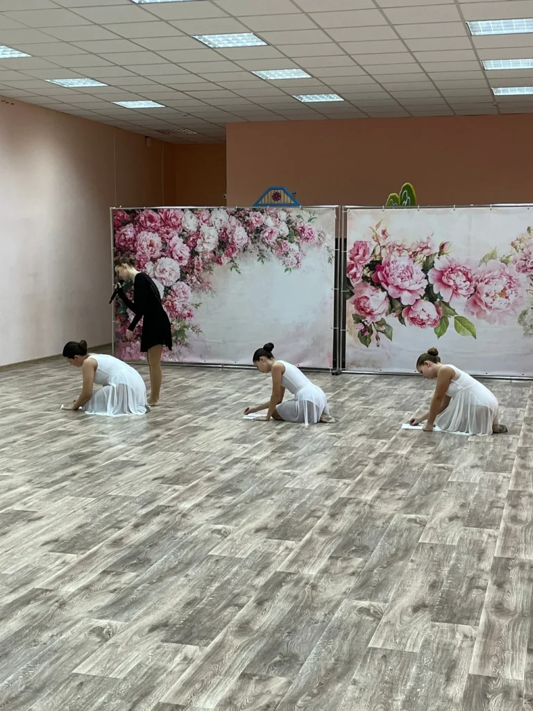 Дочь Пушилина: грация и стойкость трёх сестёр в сердце Донецка