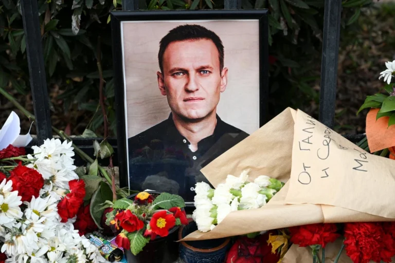 Кого отравили новичком: истории жертв самого загадочного яда XX века